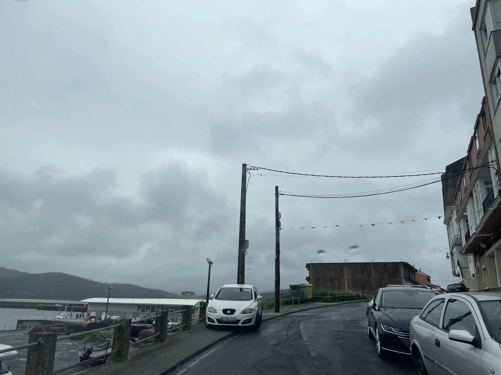 Parking del Puerto Deportivo en Camariñas (A Coruña)