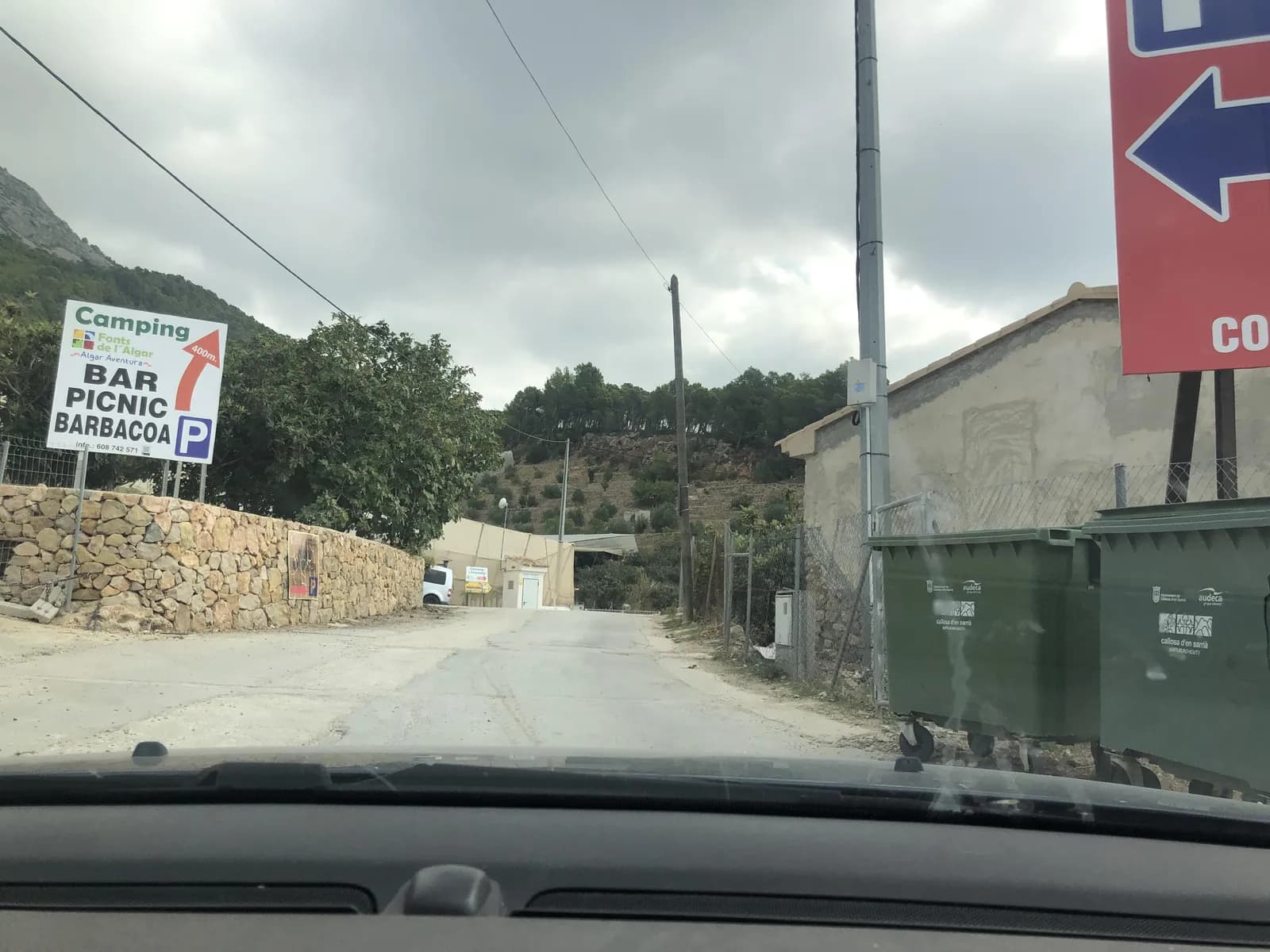 Parking Fuentes del Algar en Callosa d'En Sarrià (Alicante)