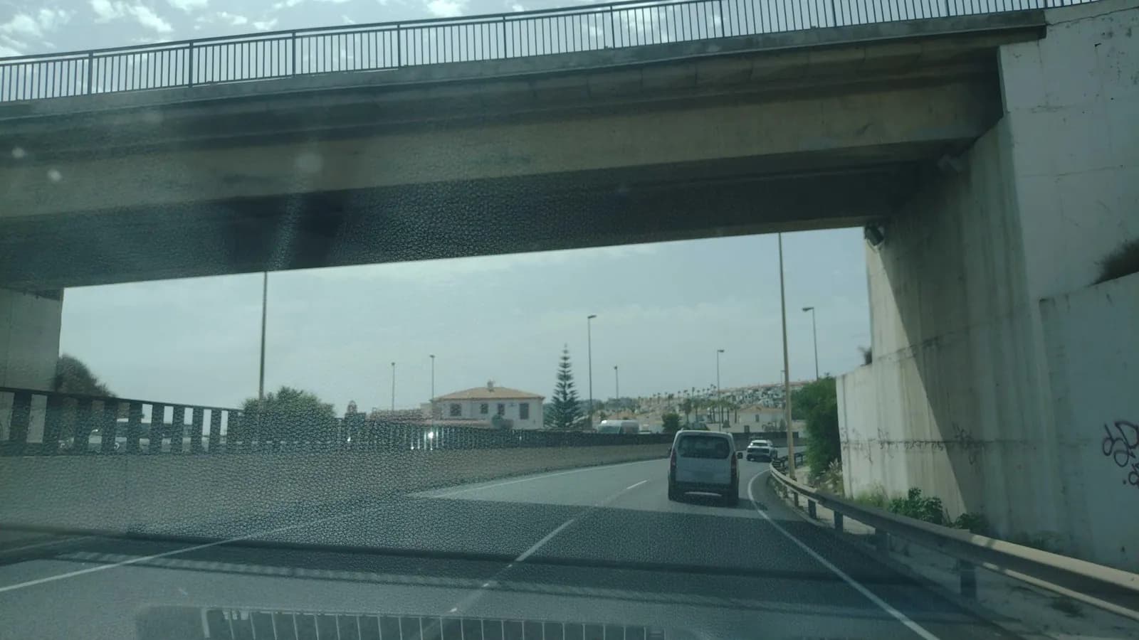 Parking gratuito en Fuengirola (Autovía del Mediterráneo) 2 en Fuengirola (Málaga)