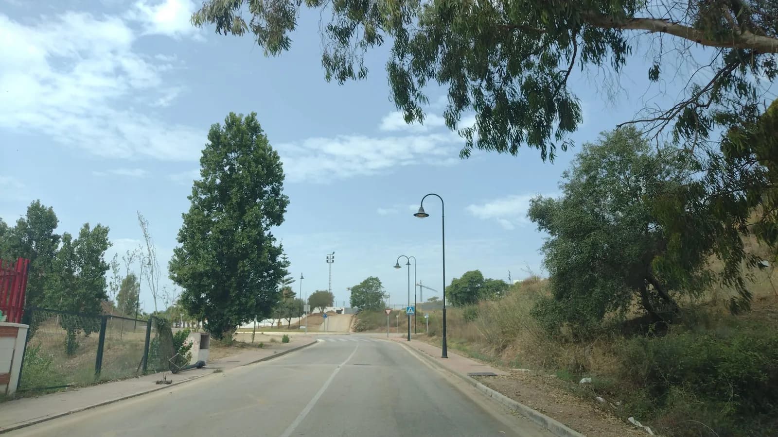 Parking gratuito en Fuengirola (Camino Realenga) en Fuengirola (Málaga)