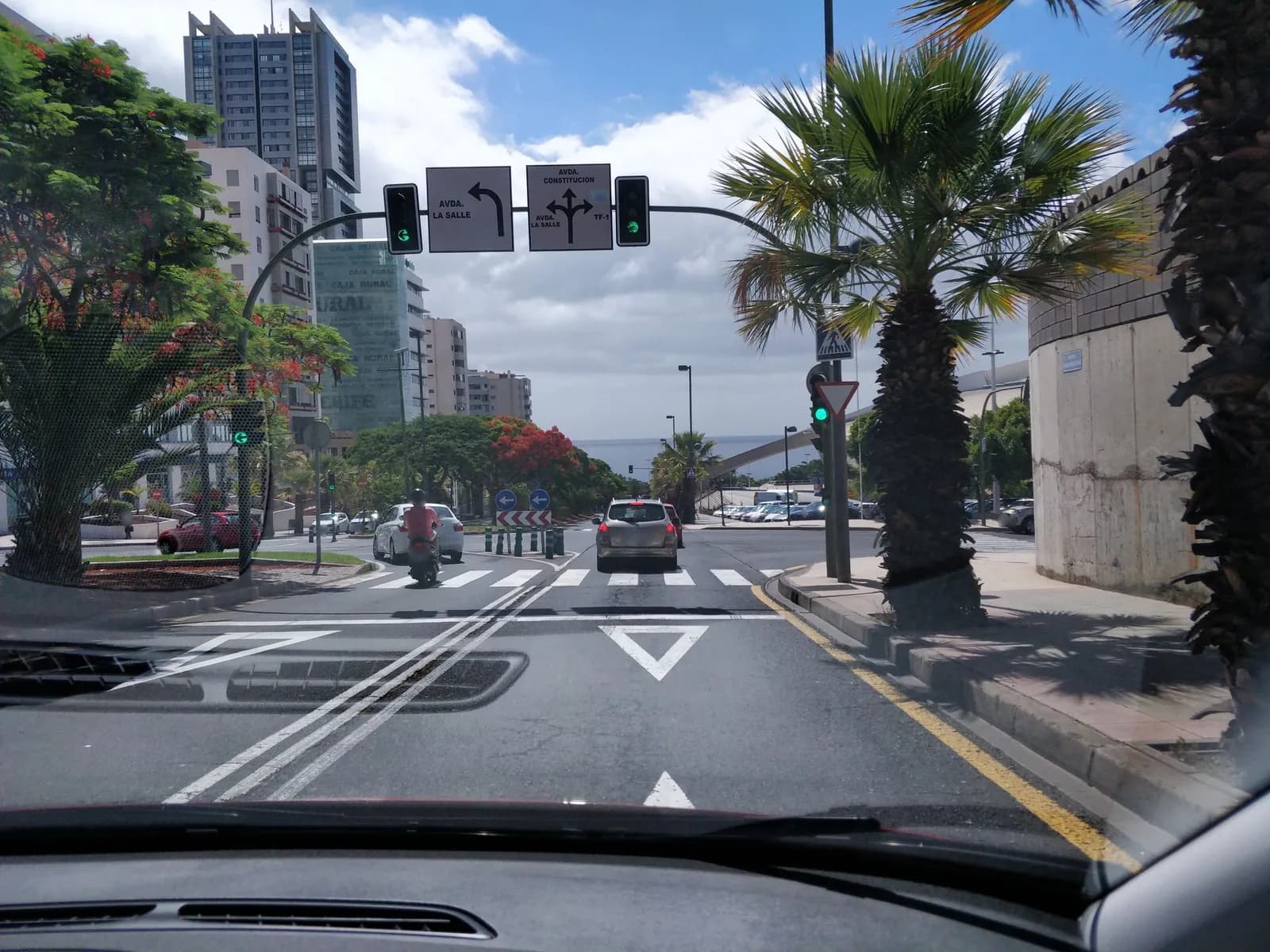 Parking gratuito en San Cristóbal de La Laguna (Avenida Manuel Hermoso Rojas 16) 2 en San Cristóbal de La Laguna (Santa Cruz de Tenerife)