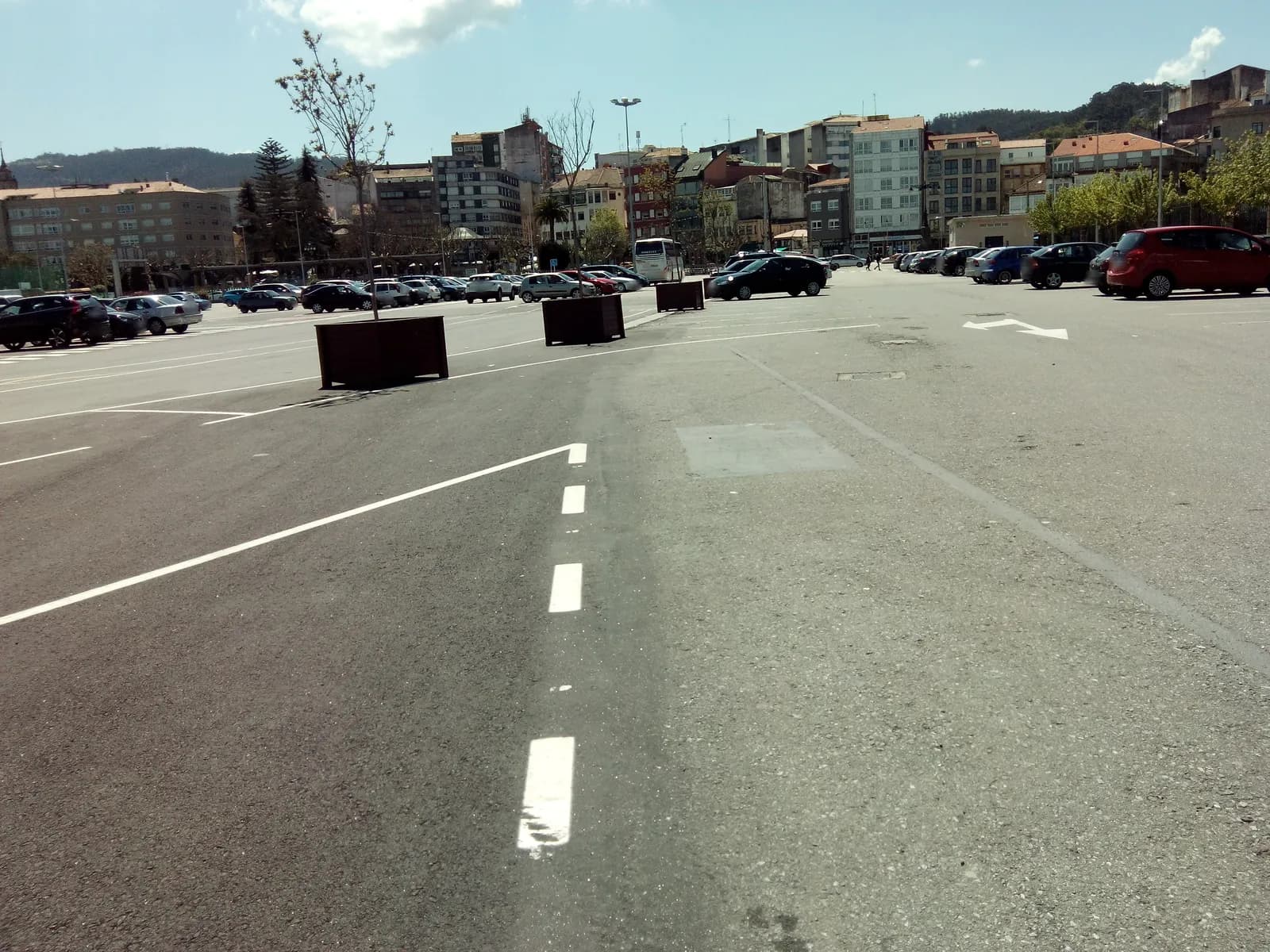 Parking Puerto de Marín en Marín (Pontevedra)