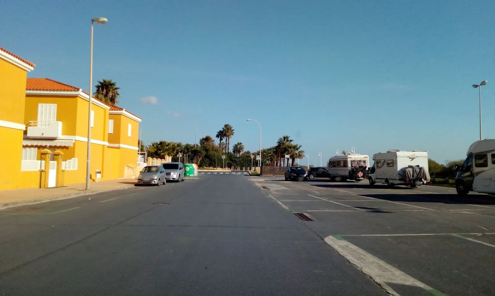 Parking — Playa Urbasur en Isla Cristina (Huelva)