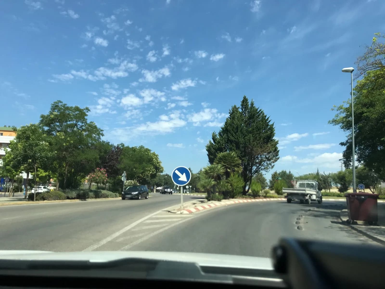 Parking gratuito Zona aparcamientos Carrefour en Úbeda (Jaén)