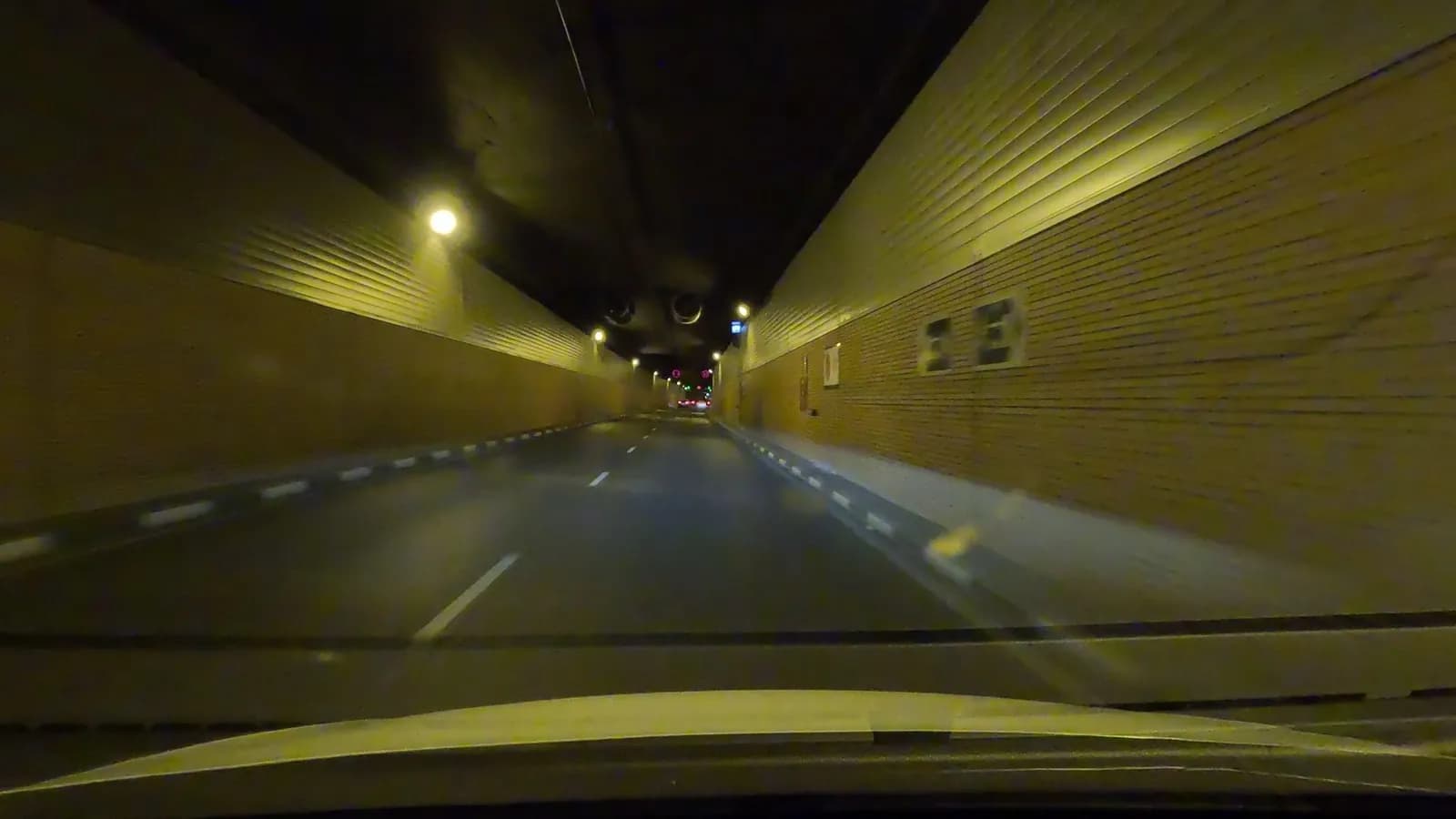 Parking Monster Garage en Madrid