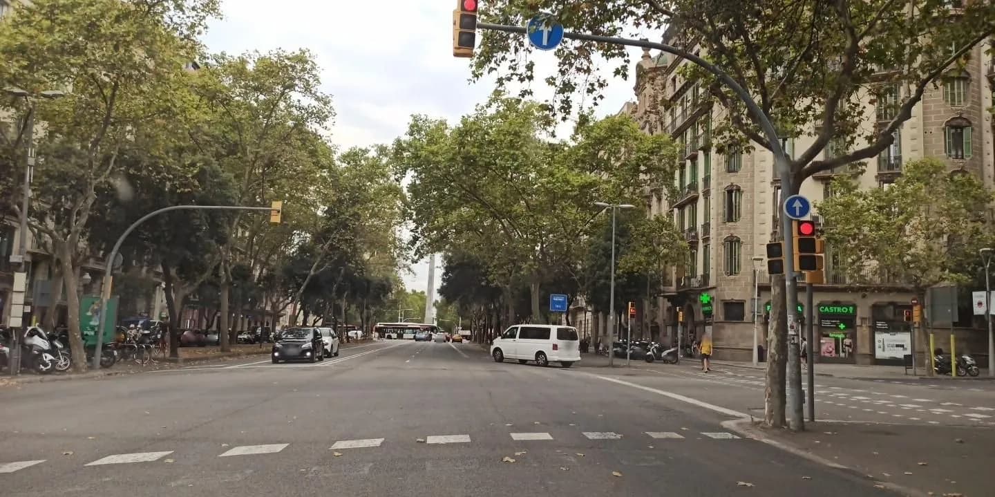 Parking NN Córsega en Barcelona