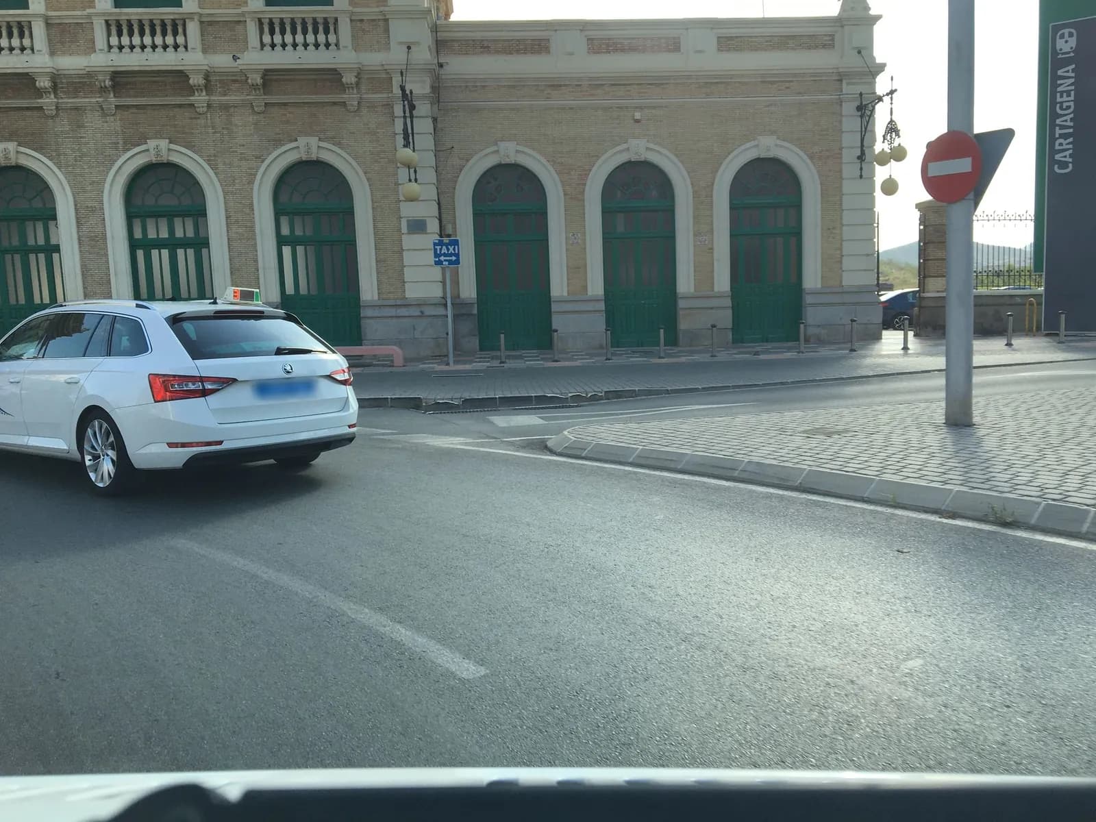 Parking Avenida de América en Cartagena (Murcia)