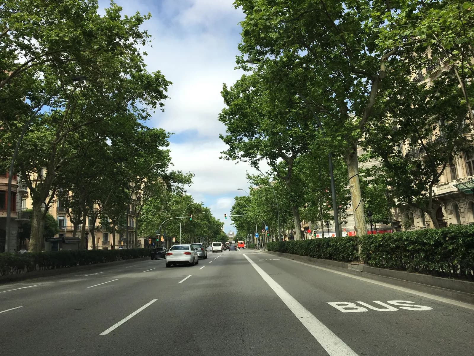 Parking Gran Vía de les Corts Catalanes, 680 en Barcelona