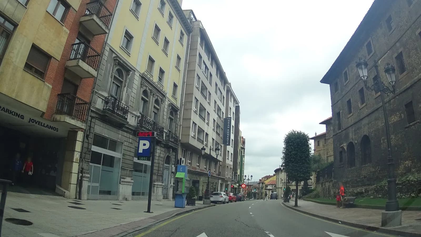 Parking Jovellanos, 27 en Oviedo (Asturias)