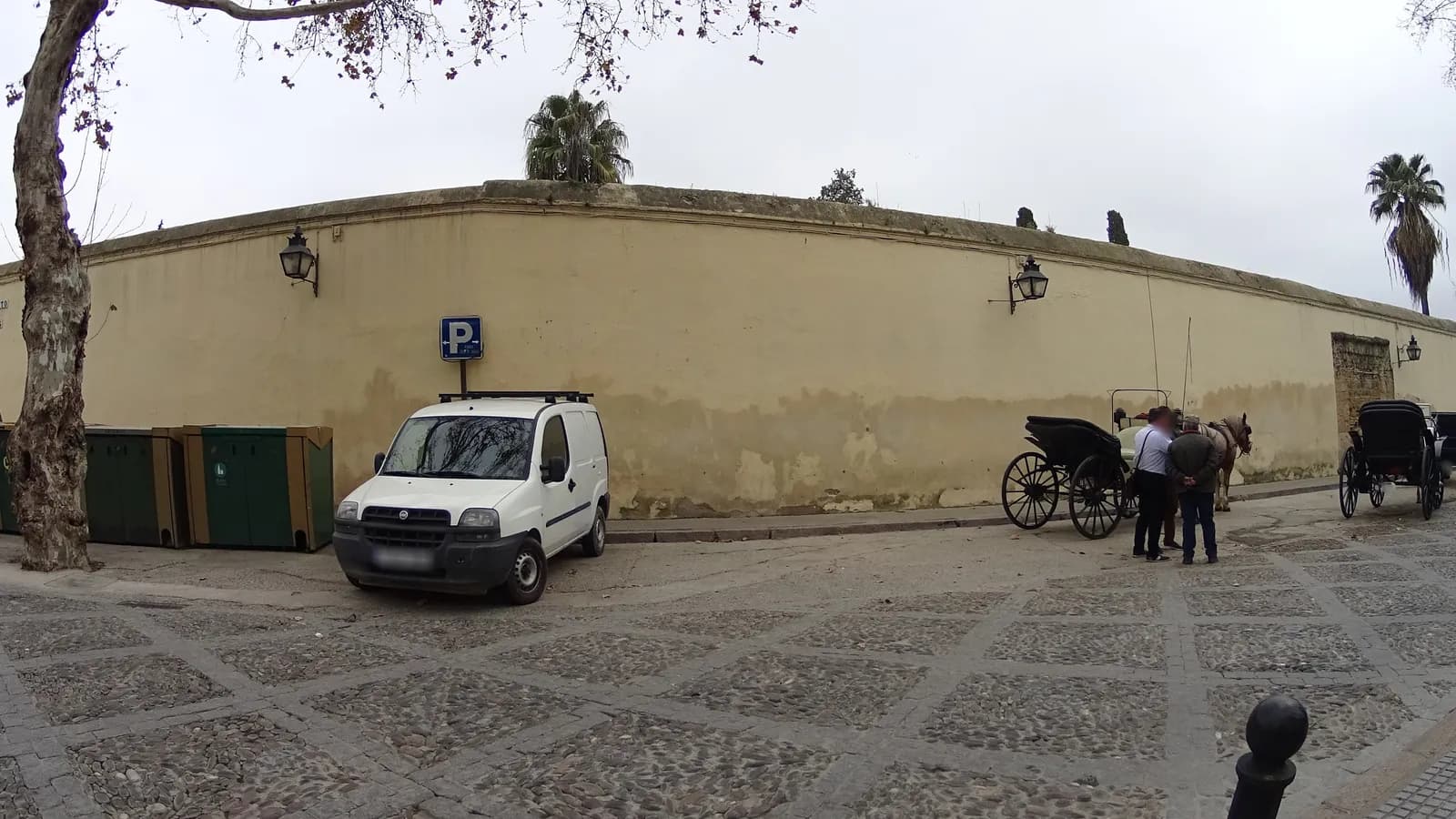 Parking la Mezquita de Córdoba, junto a la Mezquita-Catedral en Córdoba