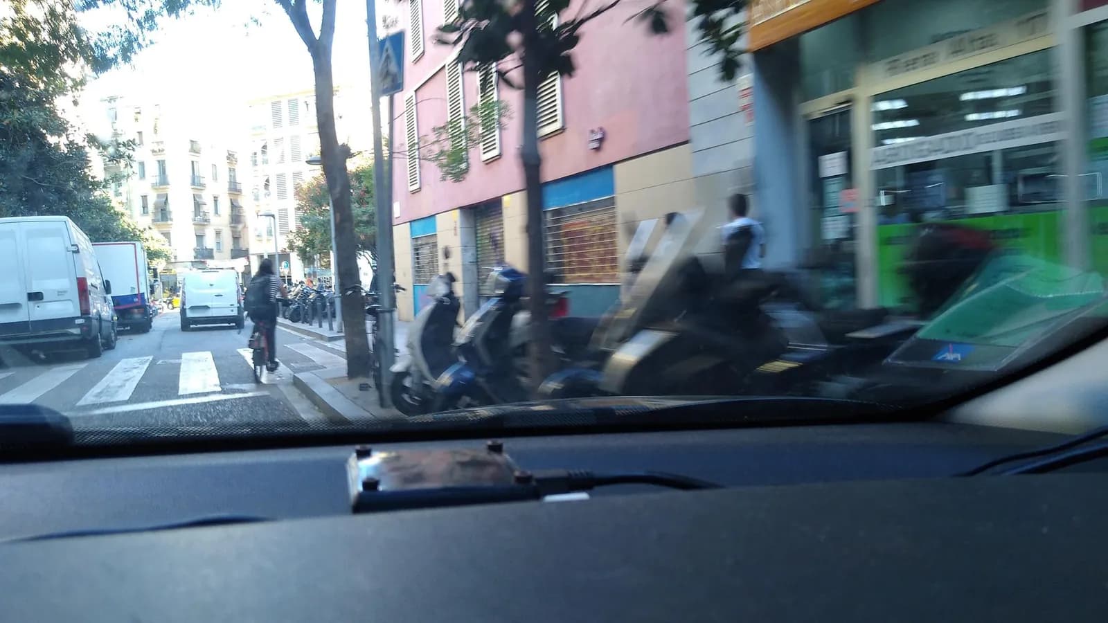 Parking RAVAL Riera Alta en Barcelona