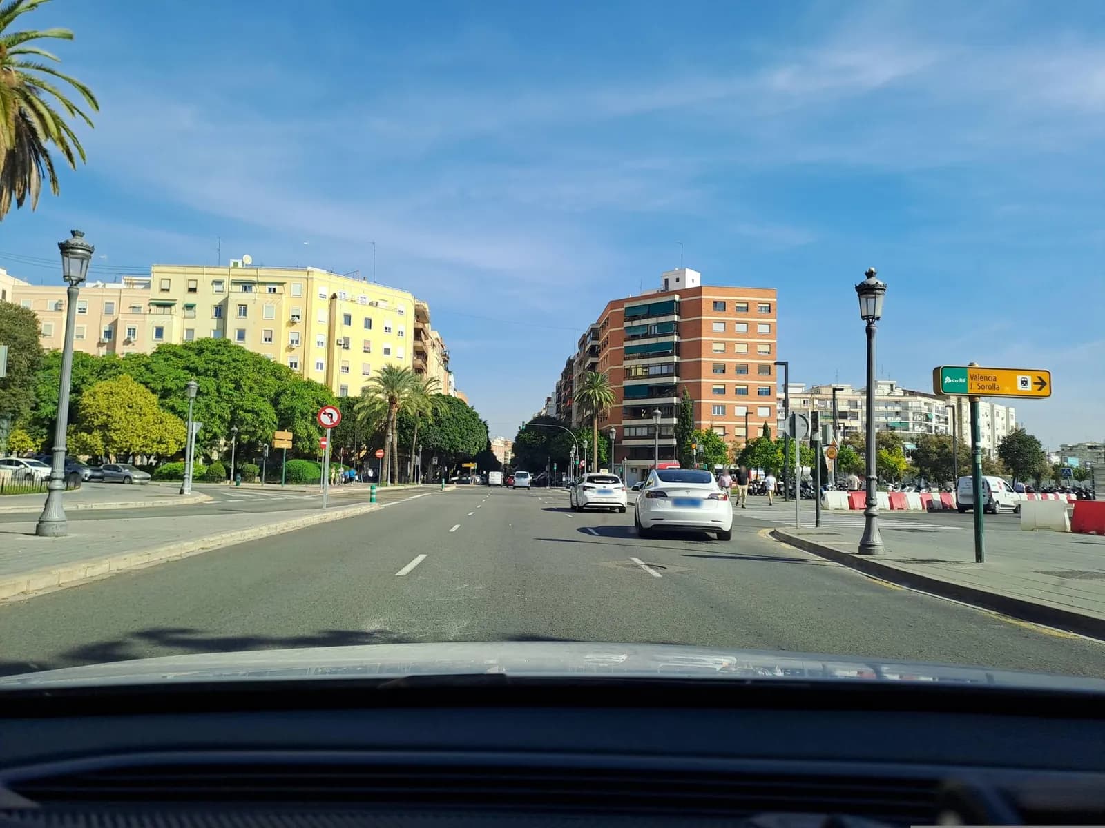 Parking Saba Estación Tren Valencia Joaquín Sorolla en València (Valencia) — foto 1 de 3