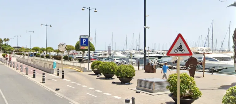 Parking cubierto 24 h en el Puerto de Cambrils (Saba) en Cambrils (Tarragona)