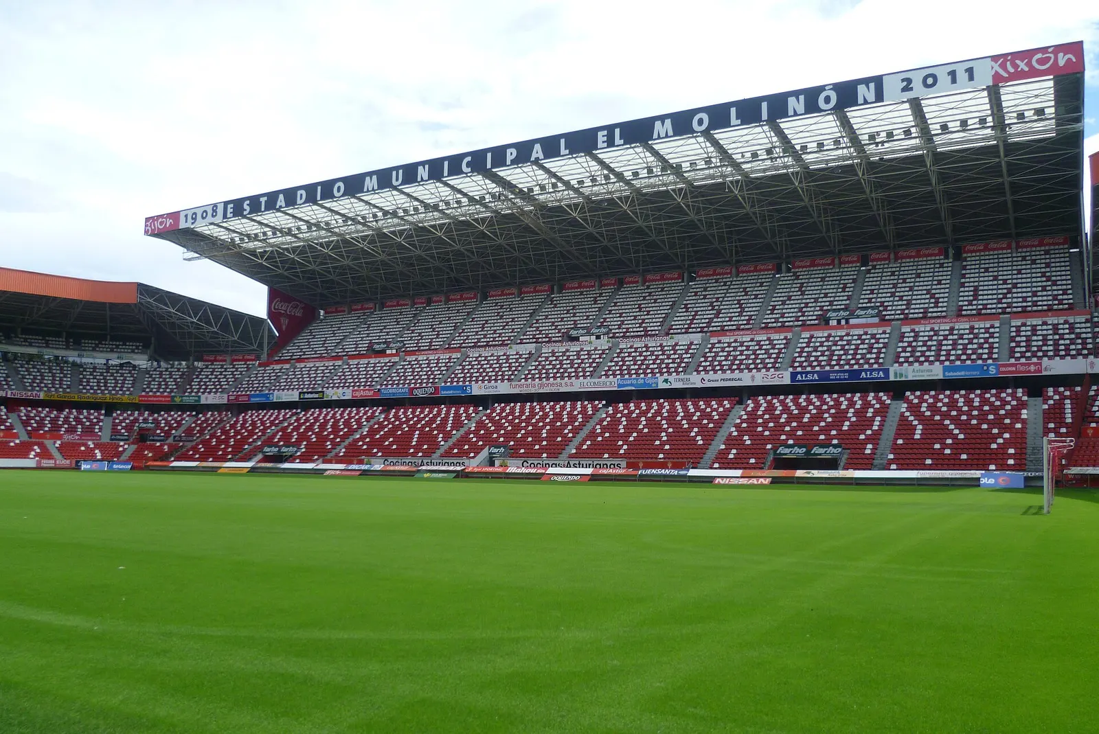 Estadio El Molinón-Enrique Castro Quini