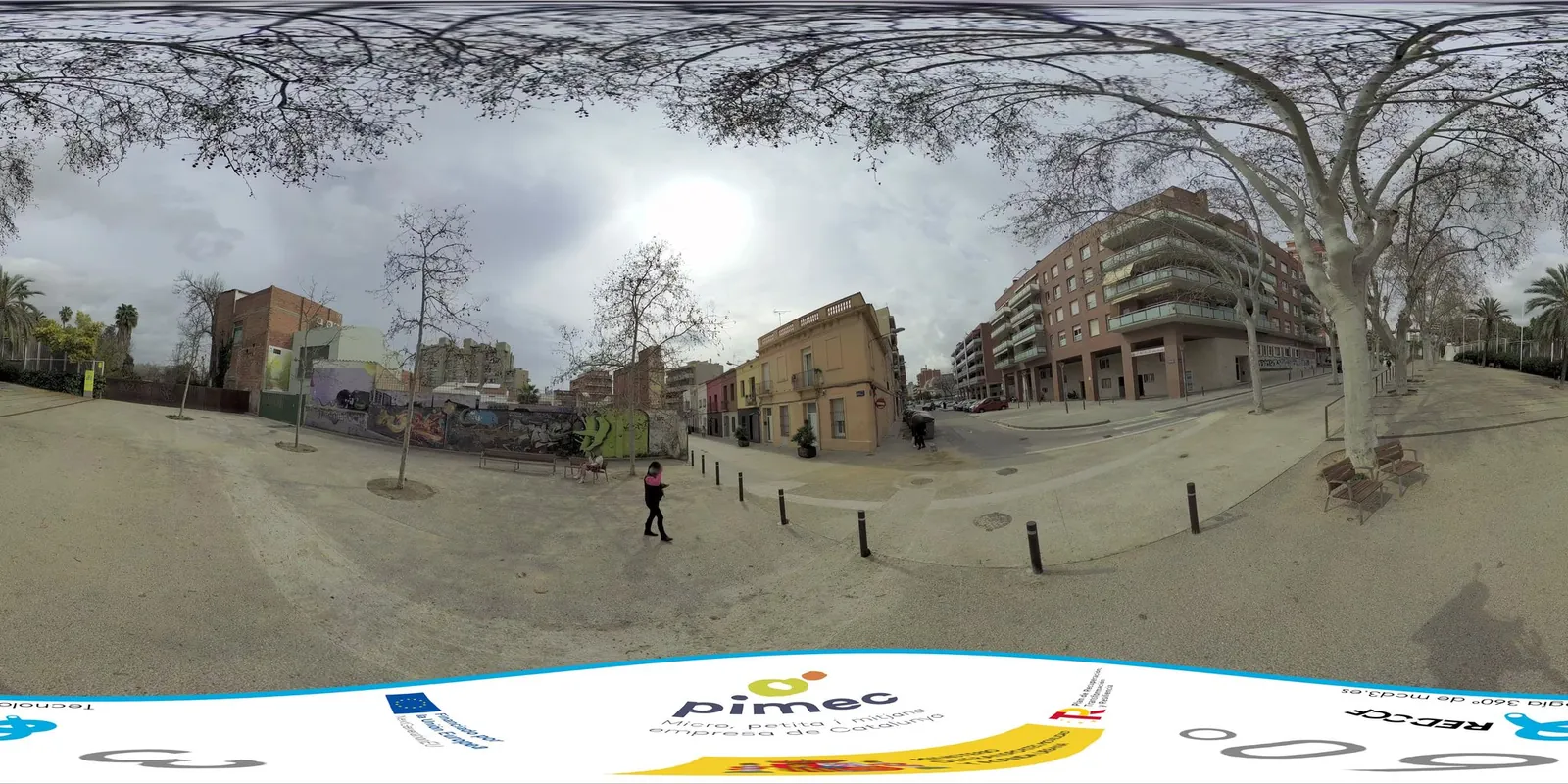 Parking en el Pasaje Montserrat Roig (Badalona), 24 h en Badalona (Barcelona)