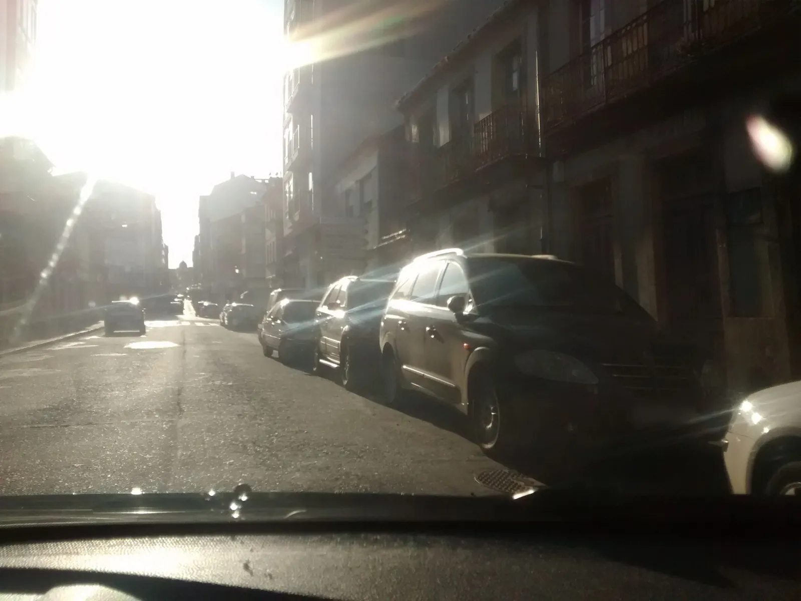 Aparcamiento gratuito en Avenida de Ponteareas en A Estrada (Pontevedra)