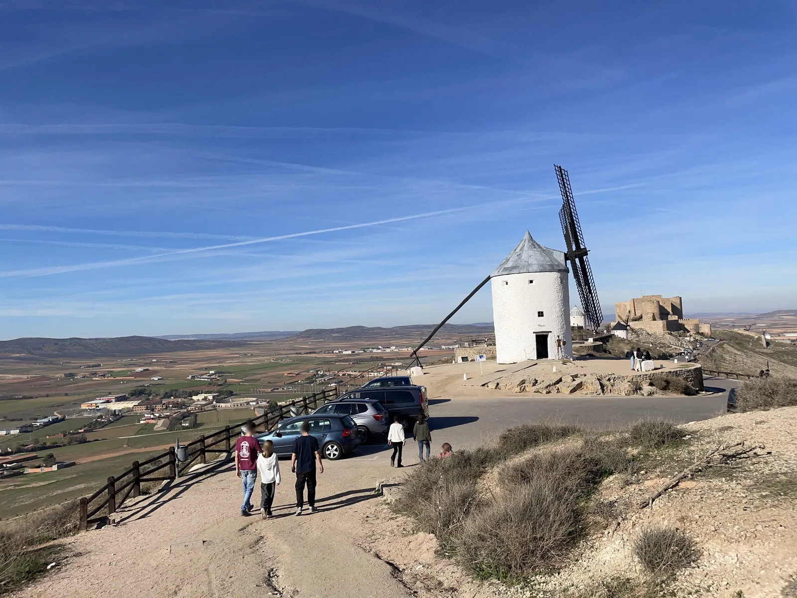 Parking gratuito en los Molinos de Consuegra (Cerro Calderico) en Consuegra (Toledo)