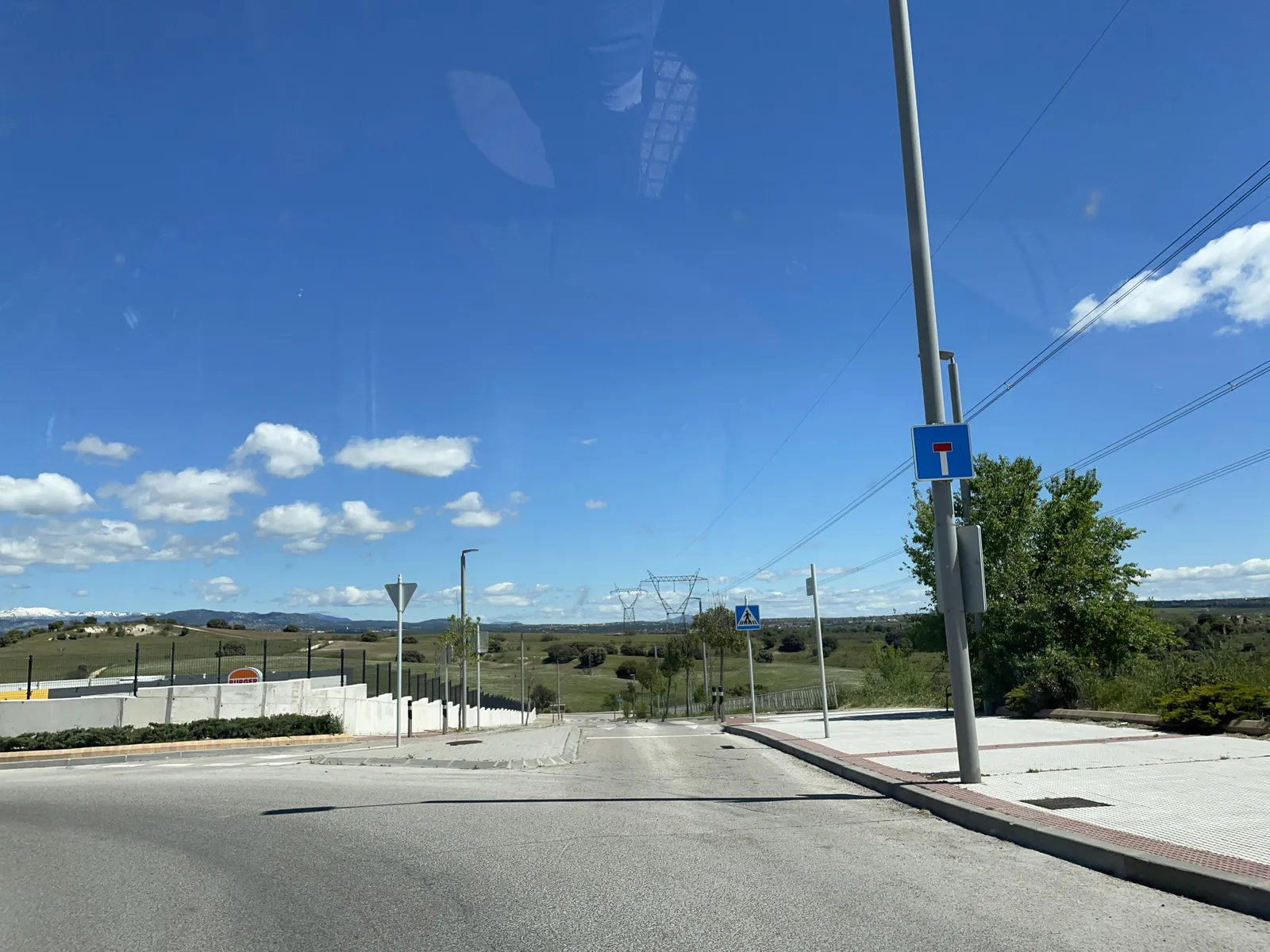 Aparcamiento gratuito en Calle los Boleros en Villanueva del Pardillo (Madrid)