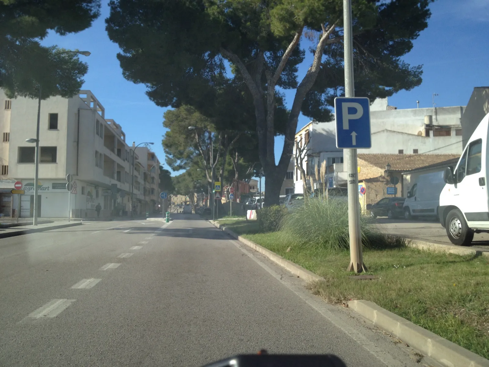 Parking gratis en el Carrer del Tren (Artà, Mallorca) en Artà (Illes Balears)