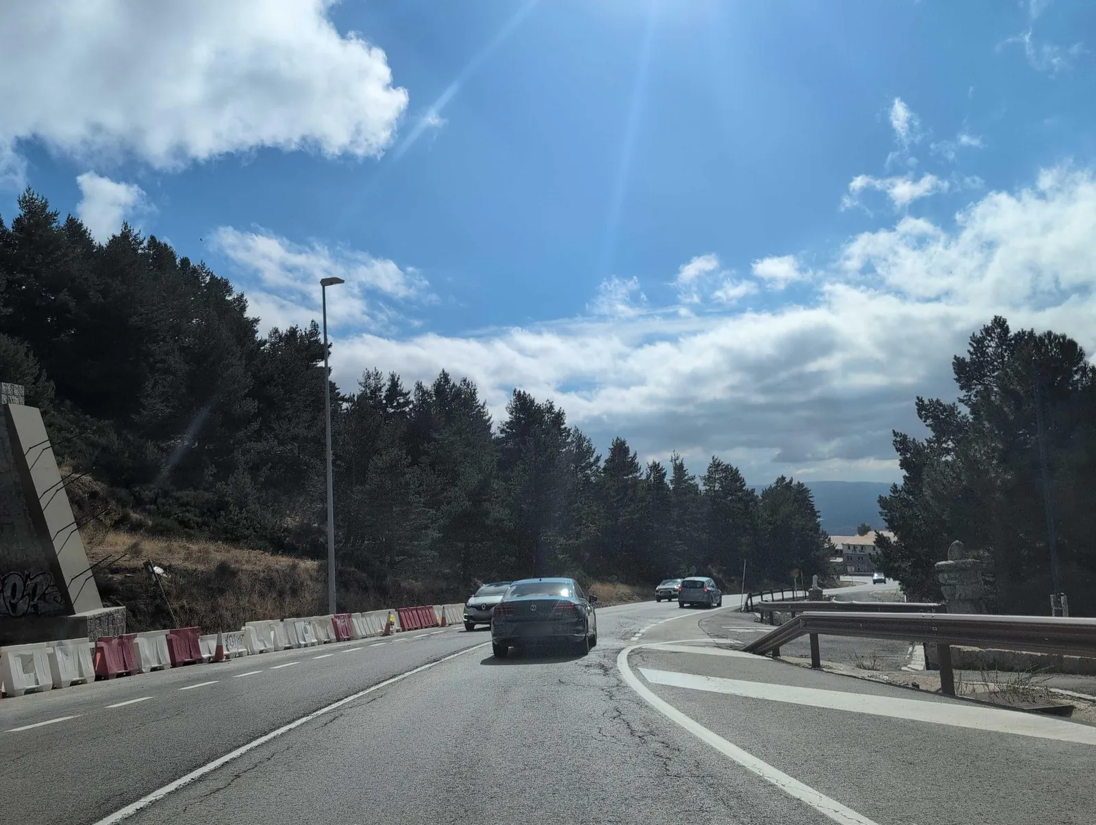 Parking gratuito cerca de la estación de esquí (Navacerrada) en Navacerrada (Madrid)