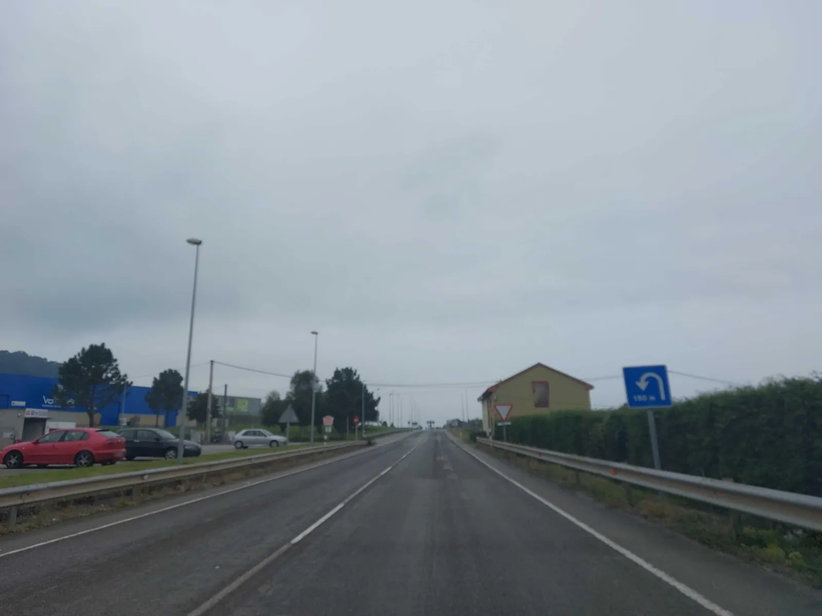Parking de autocaravanas en Cudillero: área Avia en Cudillero (Asturias)