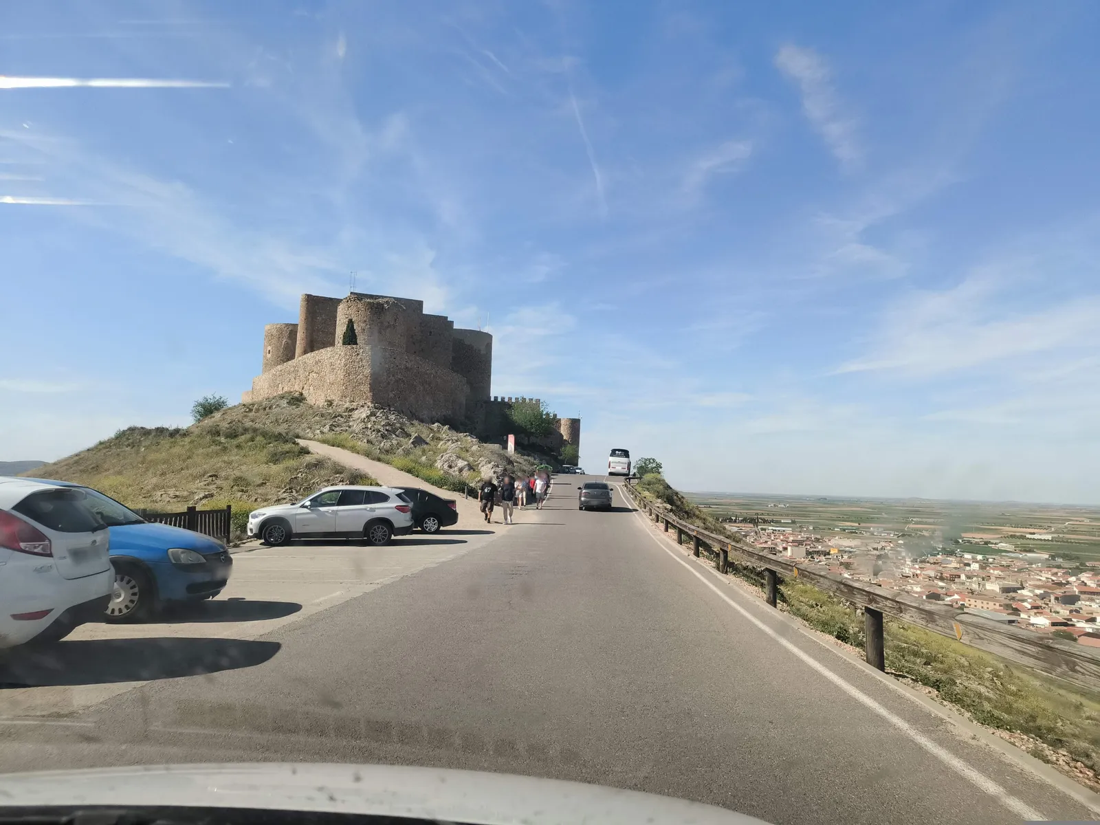 Parking gratuito Estacionamiento PMR Calle Cerro Calderico en Consuegra (Toledo)
