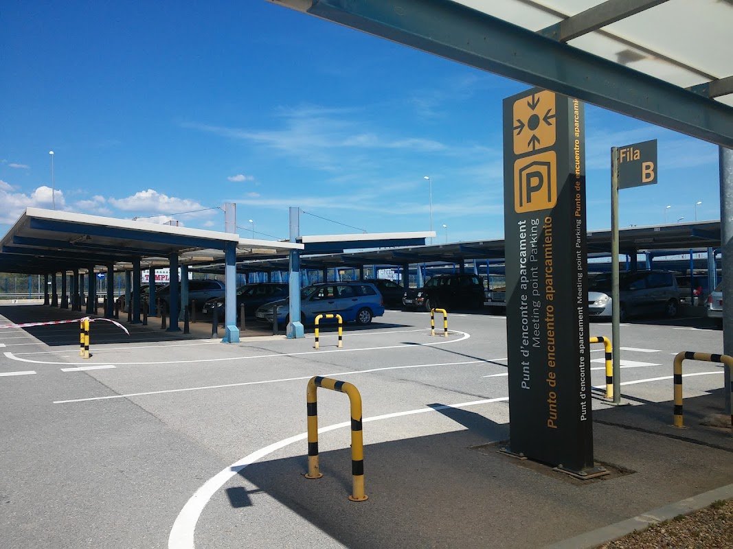 Parking Aeropuerto de Reus (AENA P2, T1) en Aeropuerto de Reus (Tarragona)