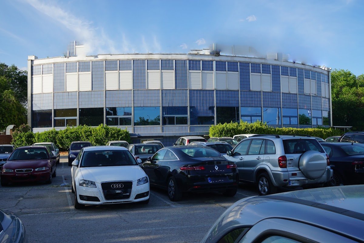 Parking del AP Hotel Madrid Aeropuerto (T1-T2, lanzadera) en Madrid