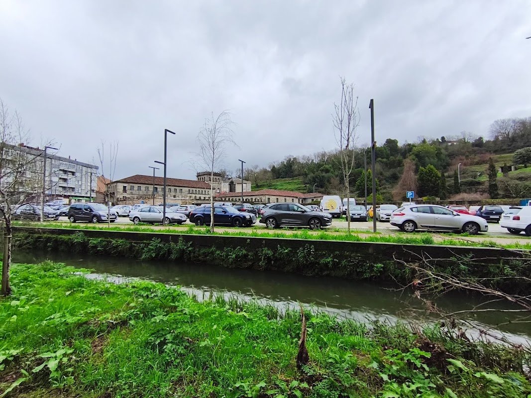 Parking gratuito Aparcadoiro de Vilavella, aparcamiento gratuito en Redondela en Redondela (Pontevedra)