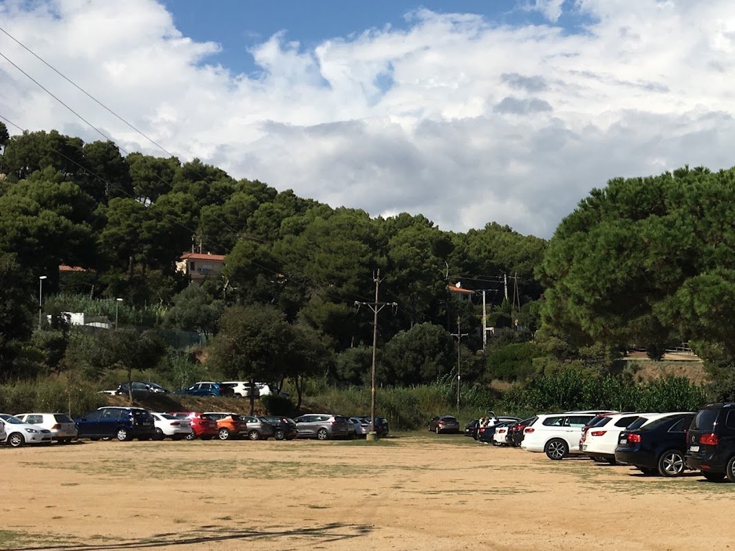 Parking Cala Treumal en Blanes, a 5 min de la playa en Blanes (Girona) — foto 3 de 3