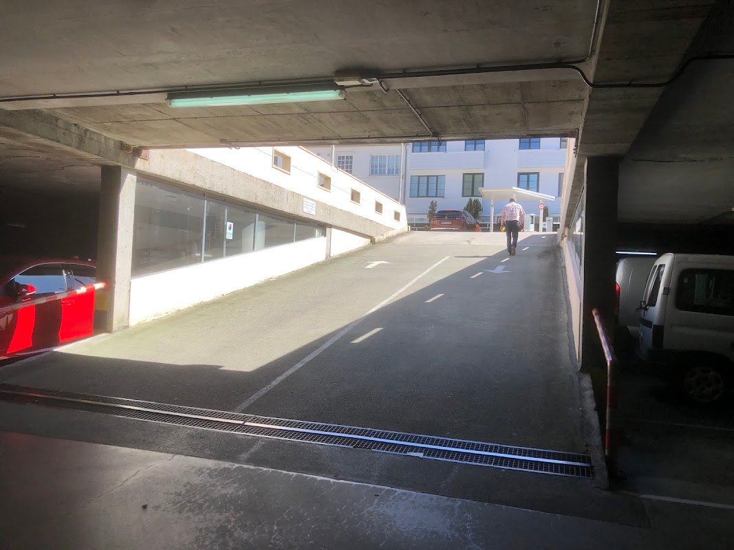 Parking Belvís, junto al Mercado en Santiago en Santiago de Compostela (A Coruña) — foto 3 de 4