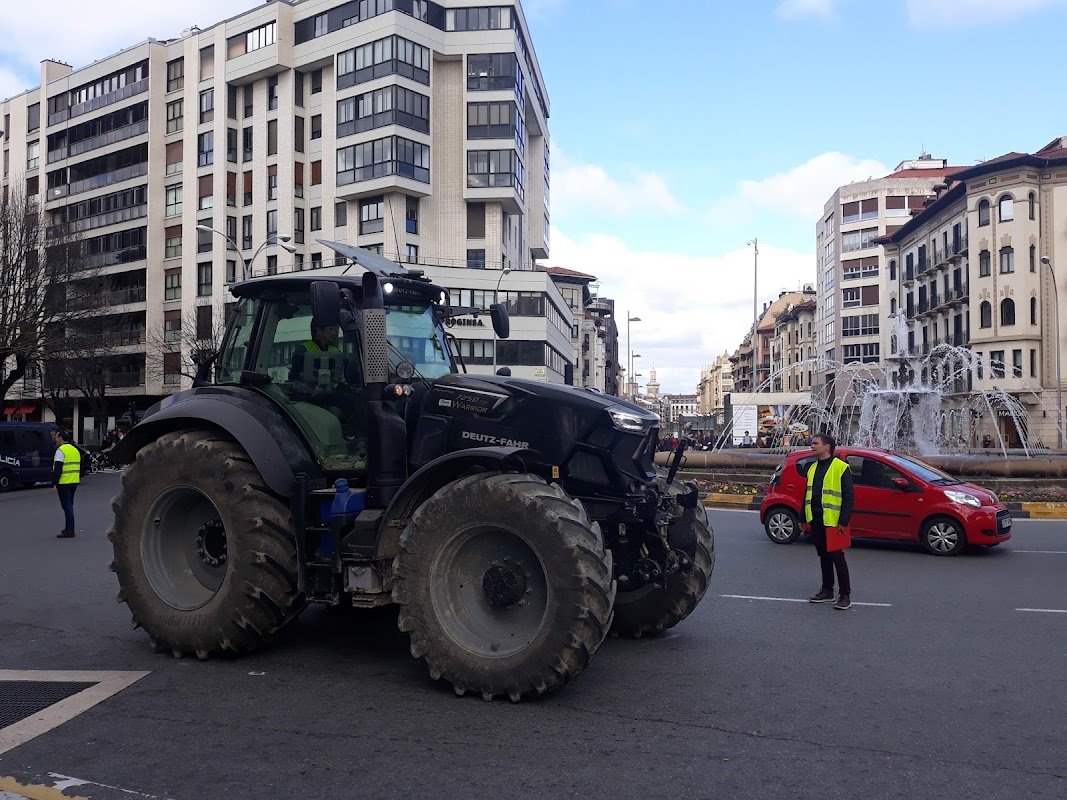 Parking Carlos III Pamplona (Merindades): cubierto 24h en Pamplona (Navarra) — foto 2 de 3