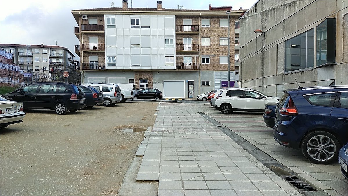 Aparcamiento gratuito en Cale Tudela en Estella-Lizarra (Navarra)