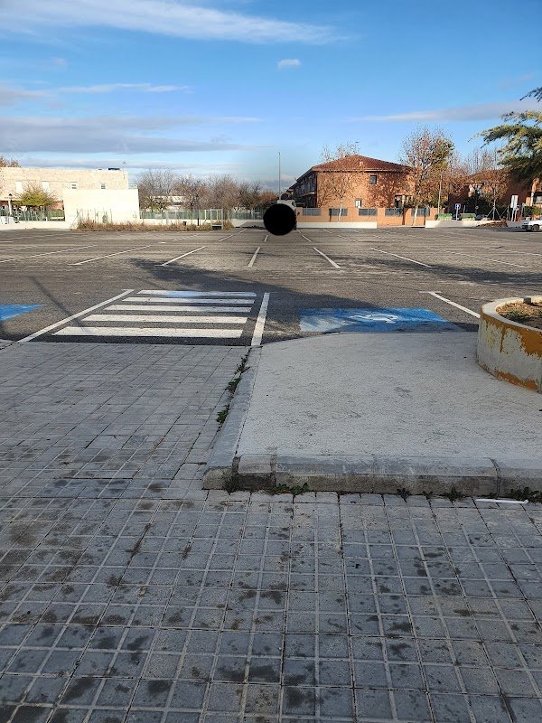 Aparcamiento gratuito en la calle Antonio Machado, Seseña en Seseña (Toledo)