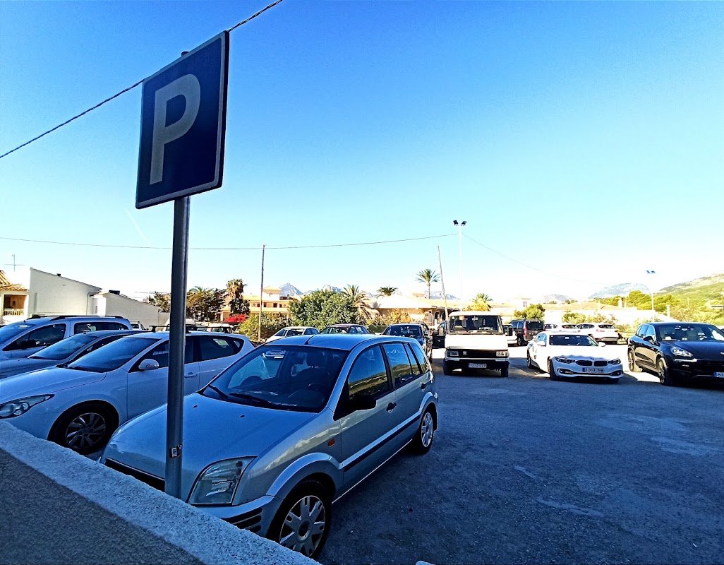 Parking de la calle Cura Llinares, en Altea la Vella en Altea (Alicante)