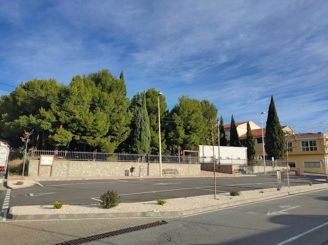 Aparcamiento gratuito en Calle de la Provincia en Onil (Alicante)