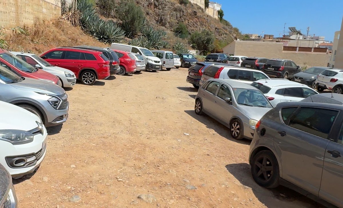 Parking de la calle El Nogal, en Rincón de la Victoria en Rincón de la Victoria (Málaga)