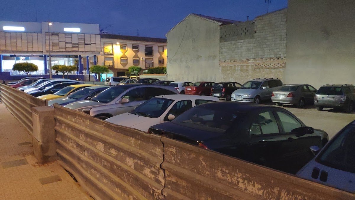 Aparcamiento gratuito en Calle Fray Junípero Serra en Alhama de Murcia (Murcia)