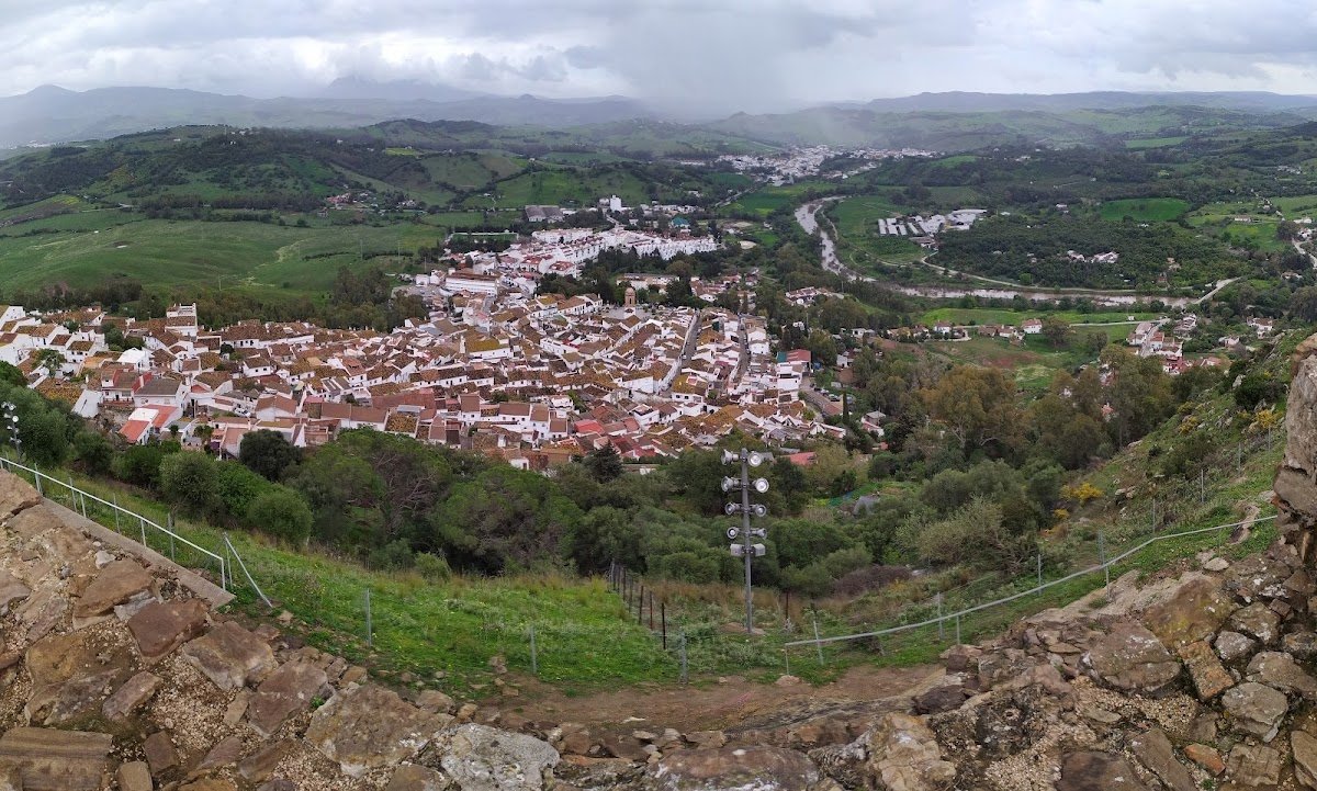 Aparcamiento gratuito en Calle Loba en Jimena de la Frontera (Cádiz)