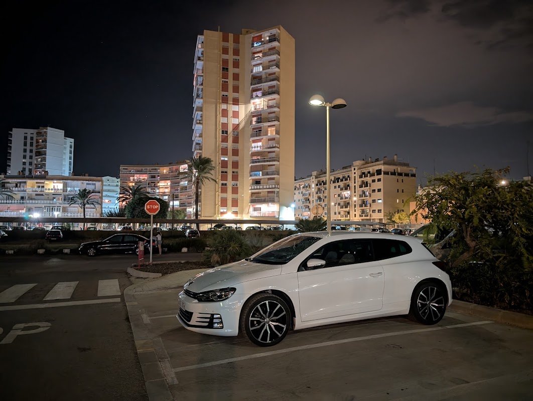 Parking gratuito en la playa de El Puig (calle Poniente) en Puig (Valencia)