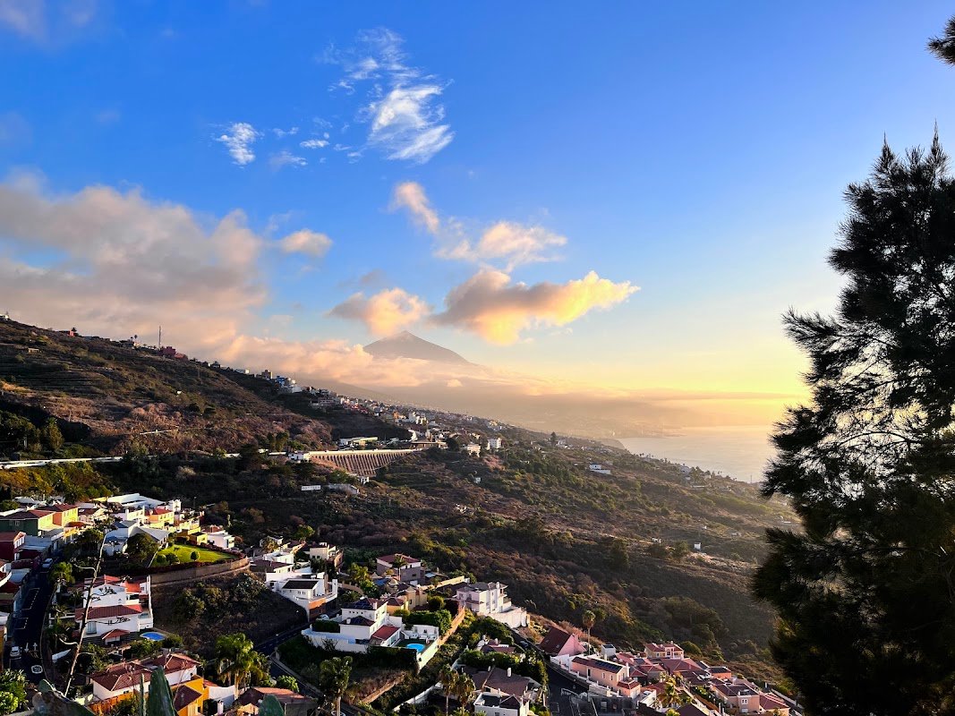 Aparcamiento del mirador de La Baranda, en El Sauzal en El Sauzal (Santa Cruz de Tenerife)