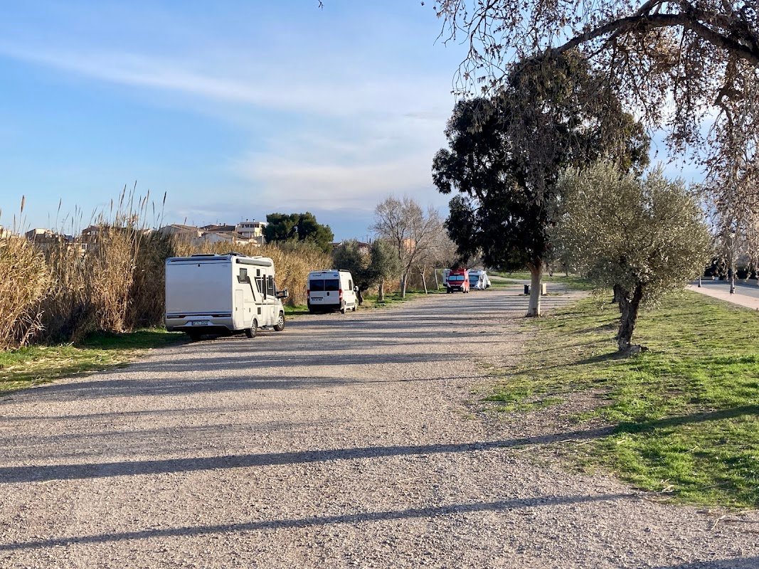 Parking autocaravanas gratuito en Miravet (Camí de les Illetes) en Miravet (Tarragona)