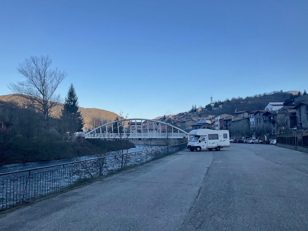 Aparcamiento gratuito en el Camí de Montellà, Montellà i Martinet en Montellà i Martinet (Lleida)