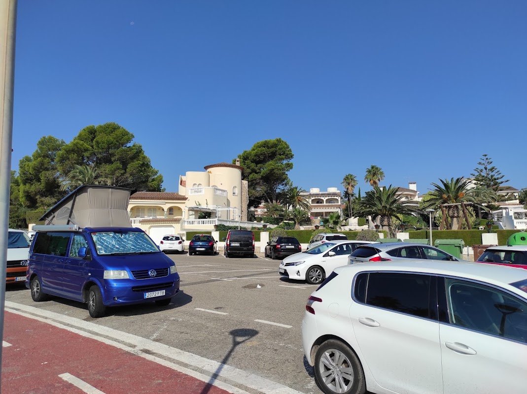 Parking gratuito en Carrer de la Lluna (Miami Platja) en Mont-roig del Camp (Tarragona)