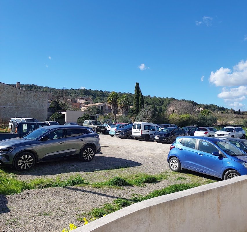 Aparcamiento gratuito en carrer de s'Estació en Santa Eugènia (Illes Balears)
