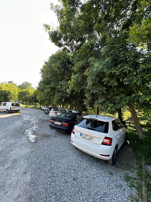 Aparcamiento gratuito en Carrer del Pont en Santa Pau (Girona)