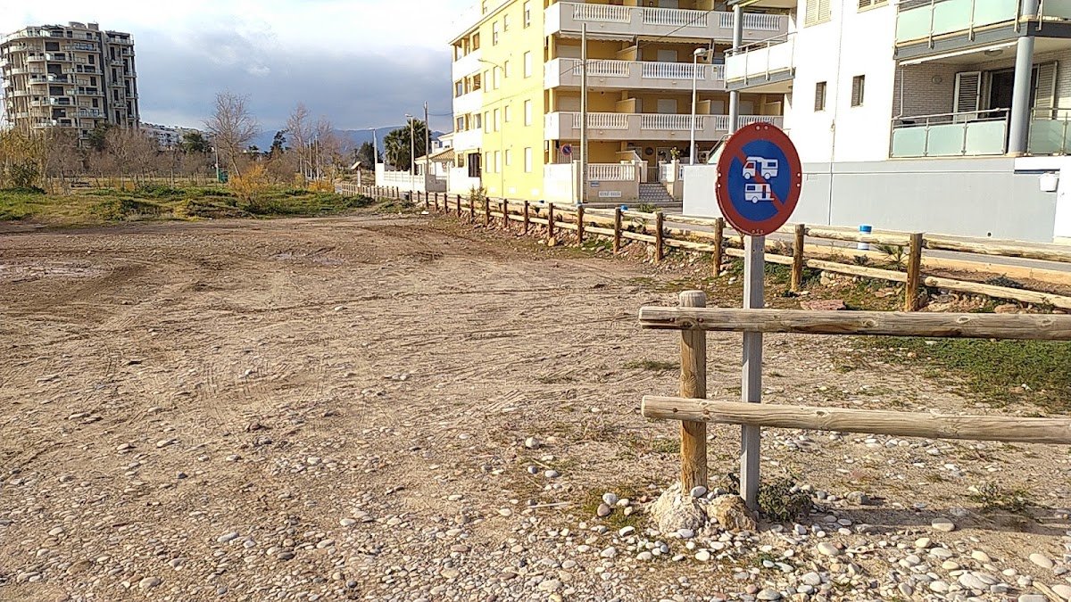 Aparcamiento gratuito en Carrer l'Estany en Moncofa