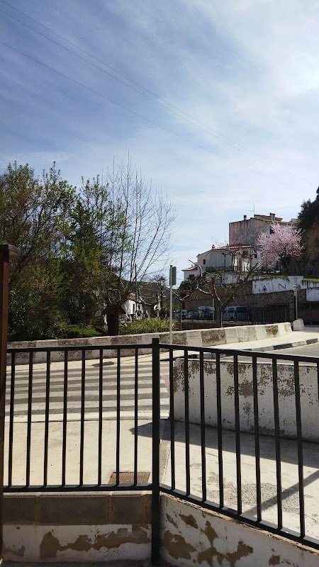 Aparcamiento gratuito en Carretera Coll d’Artana - Onda en Aín (Castellón)