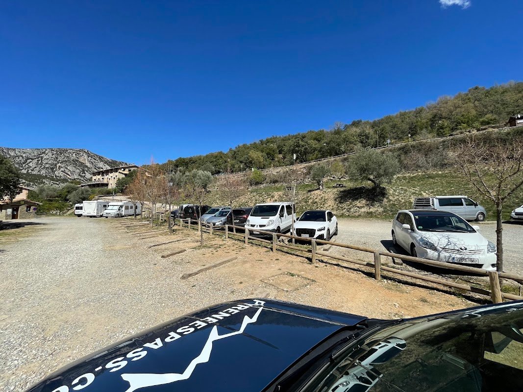 Parking gratuito junto a Rodellar (Bierge, Huesca), en la HU-341 en Bárcabo (Huesca)