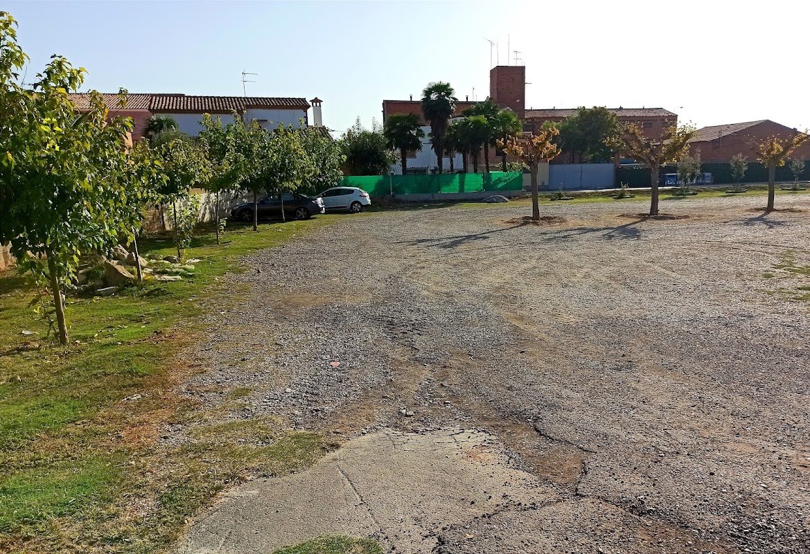 Aparcamiento gratuito en Carretera de Linyola en Penelles (Lleida)